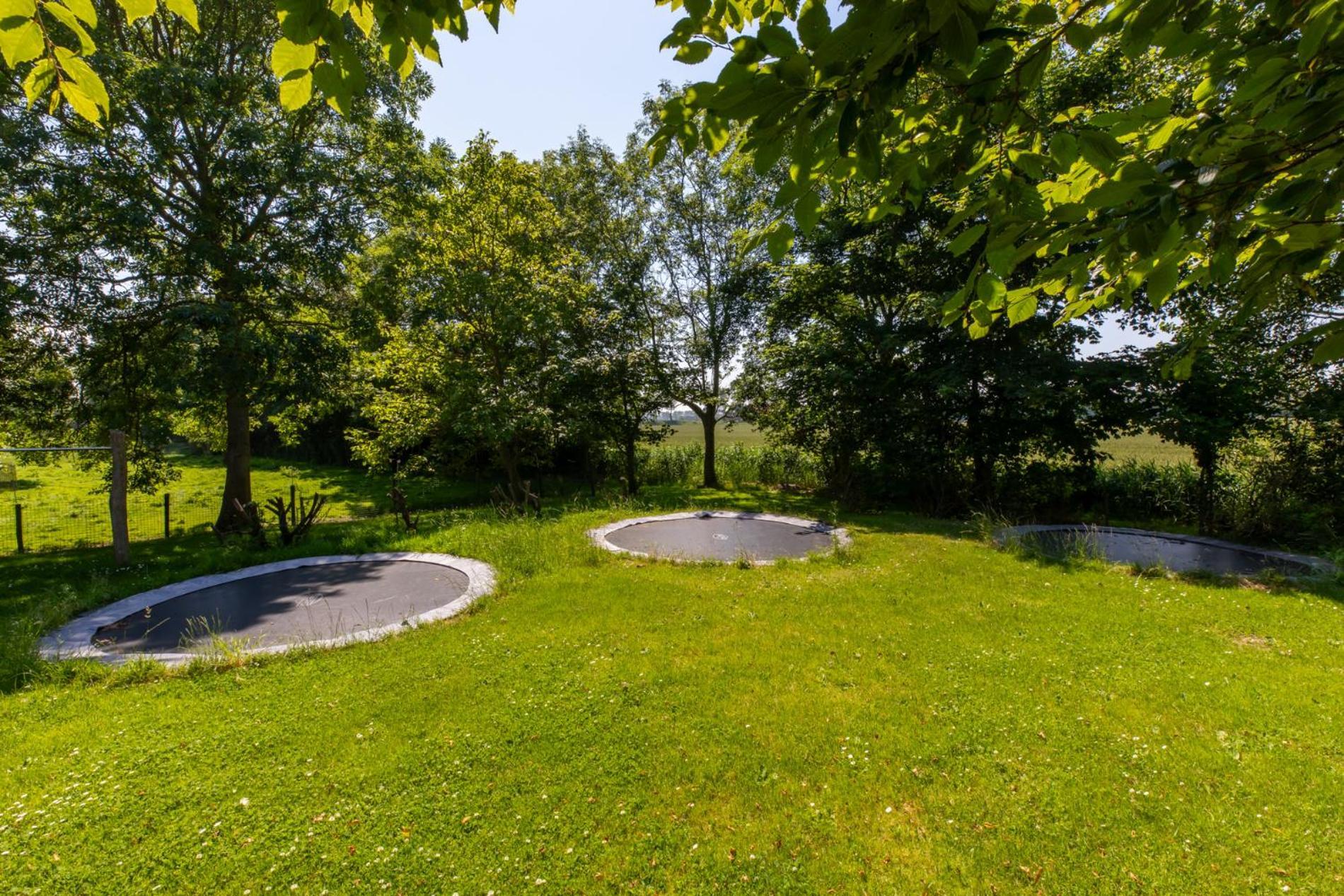 Kon. Emmaweg 6, *